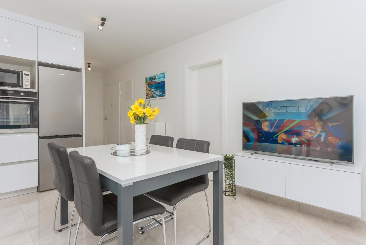 מאקרסקה Apartment Ema מראה חיצוני תמונה