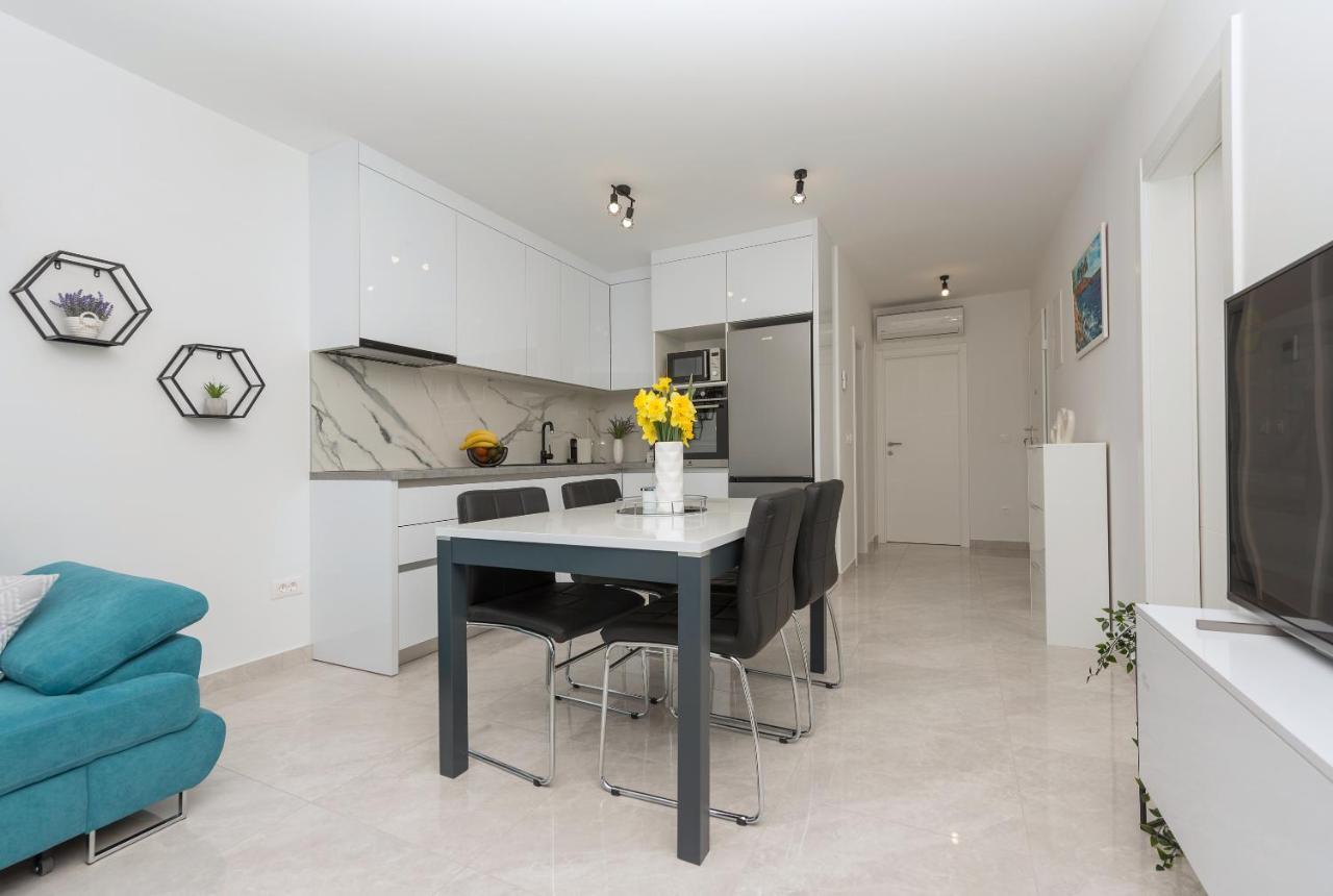 מאקרסקה Apartment Ema מראה חיצוני תמונה