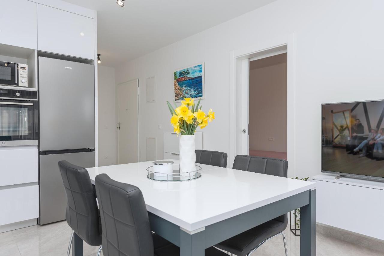 מאקרסקה Apartment Ema מראה חיצוני תמונה