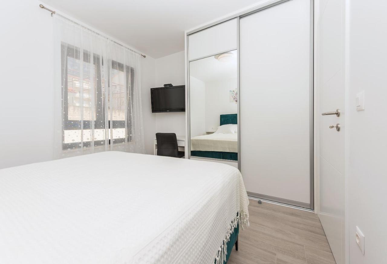 מאקרסקה Apartment Ema מראה חיצוני תמונה