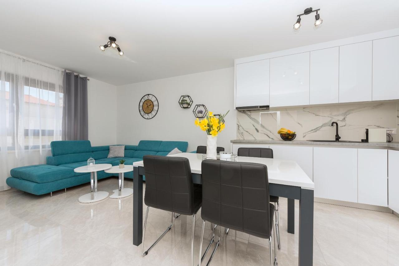 מאקרסקה Apartment Ema מראה חיצוני תמונה